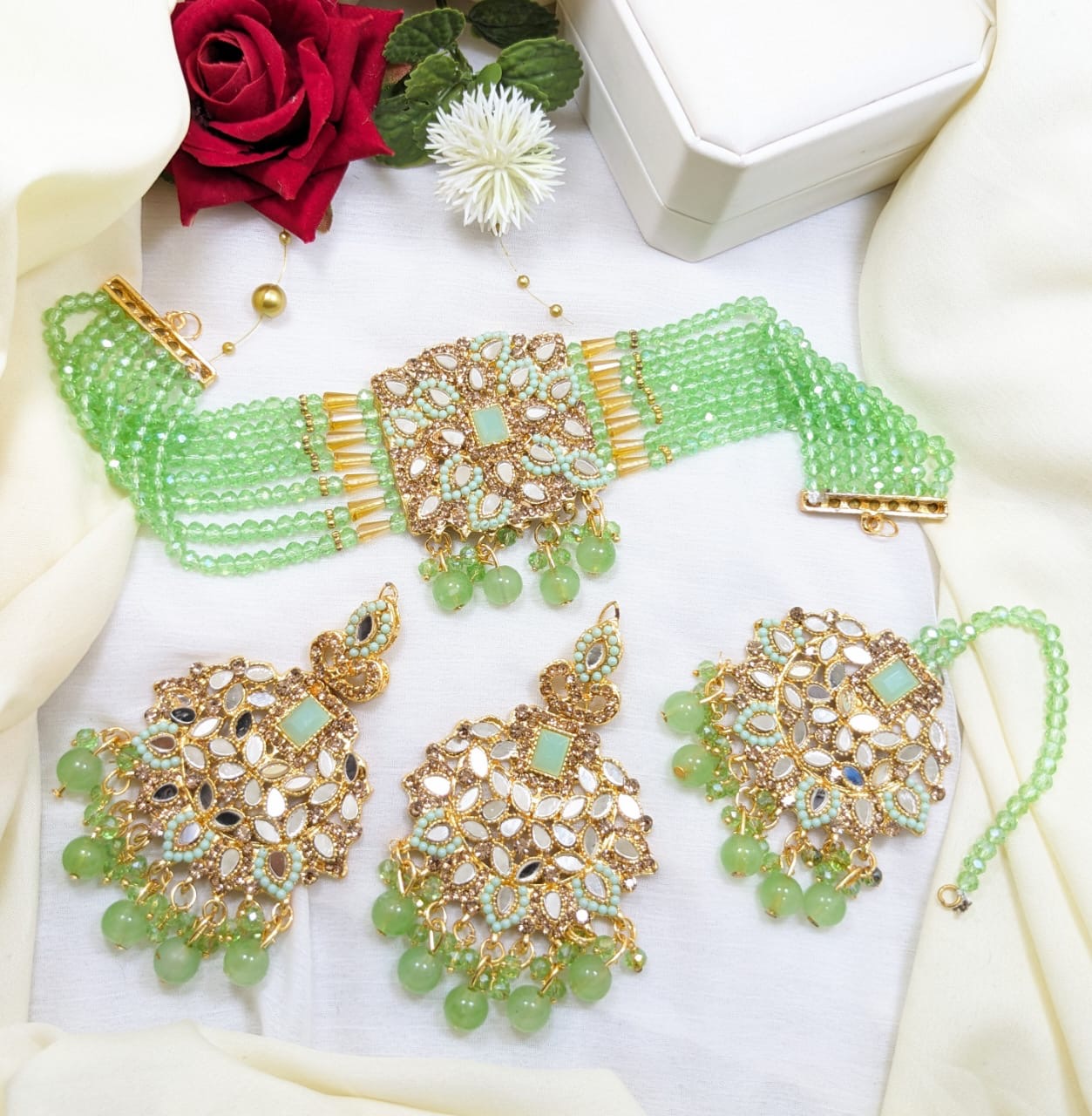 Green Beaded Choker Set – Gold Finish