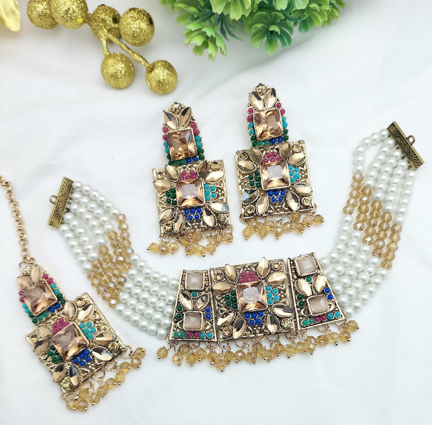 Handcrafted jewelry with pearls