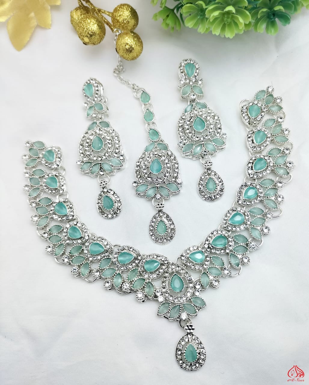 Aquamarine Zarcon Necklace Set