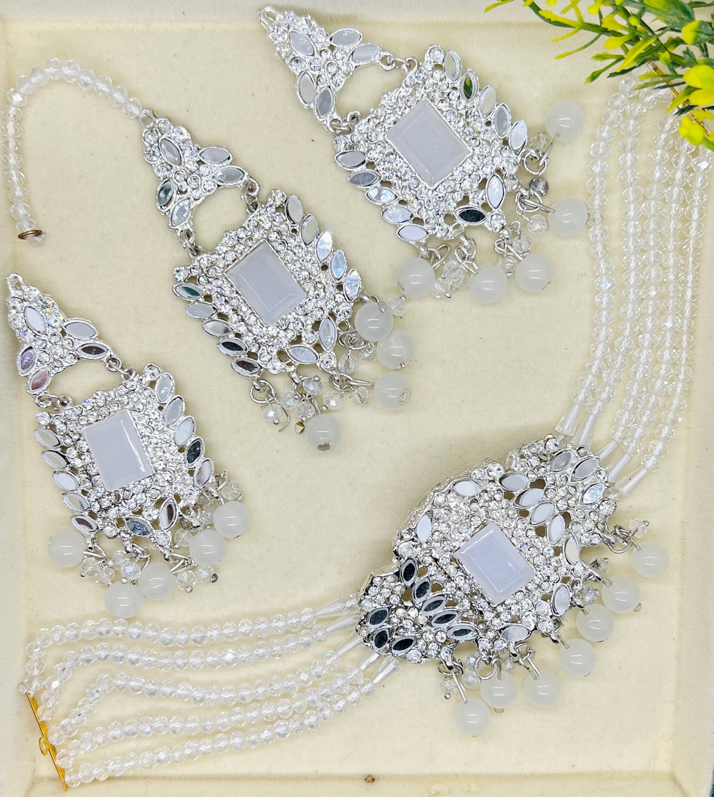 Silver stone choker set