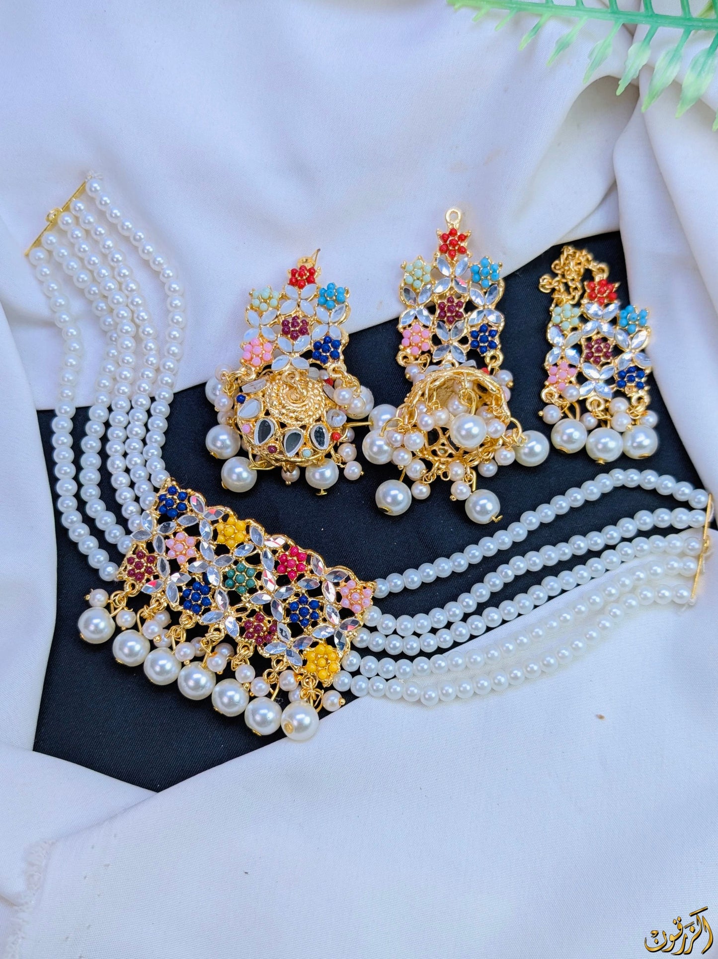 White Beaded Floral Choker Set