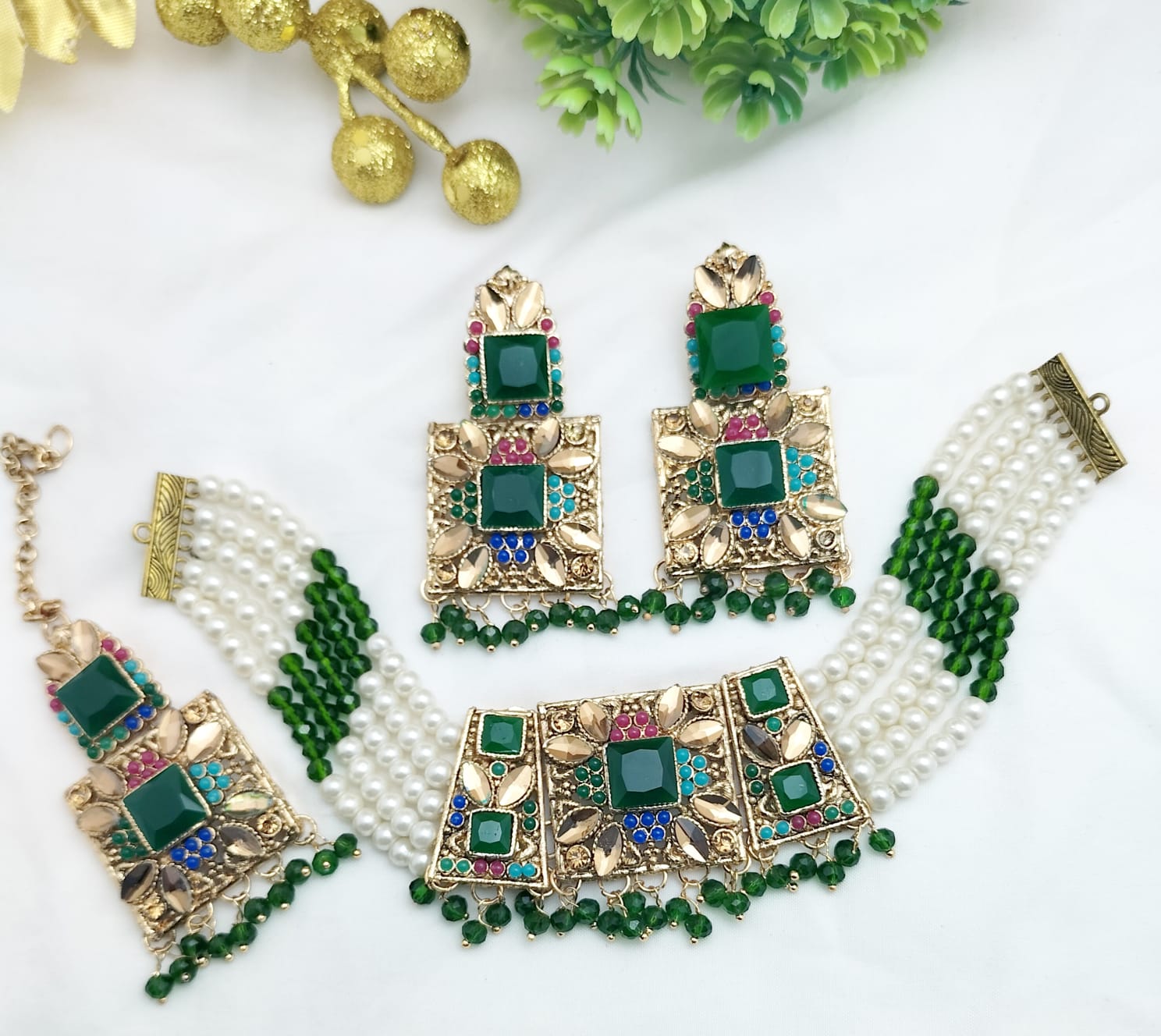 Green Square Zircon Pearl Choker Set
